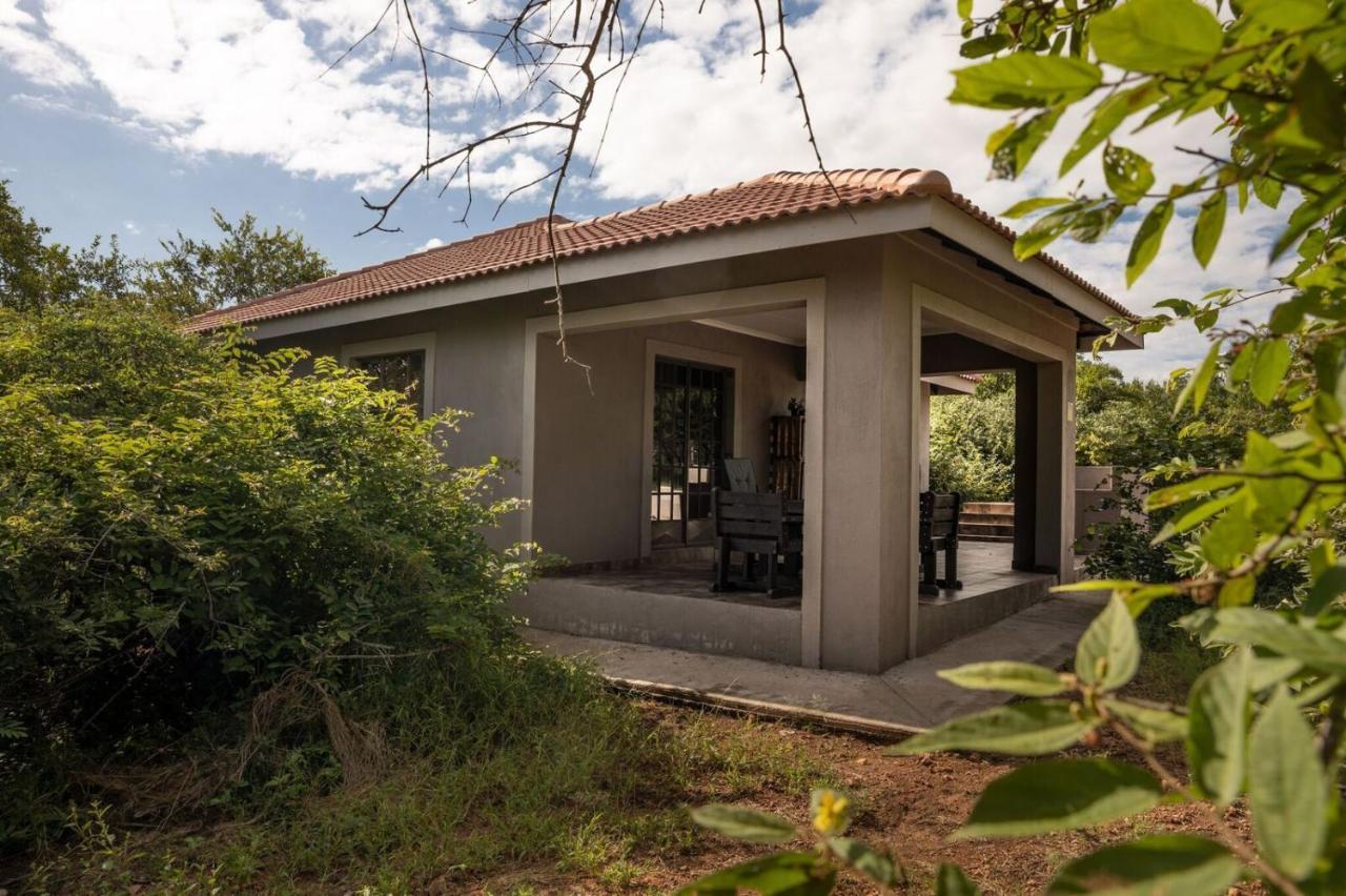 Villa Impala Lily Marloth Park Exterior foto